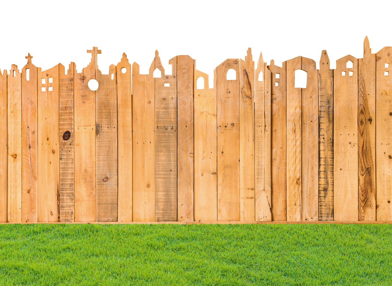 What are Cedar Fence Posts And How to Install Them?