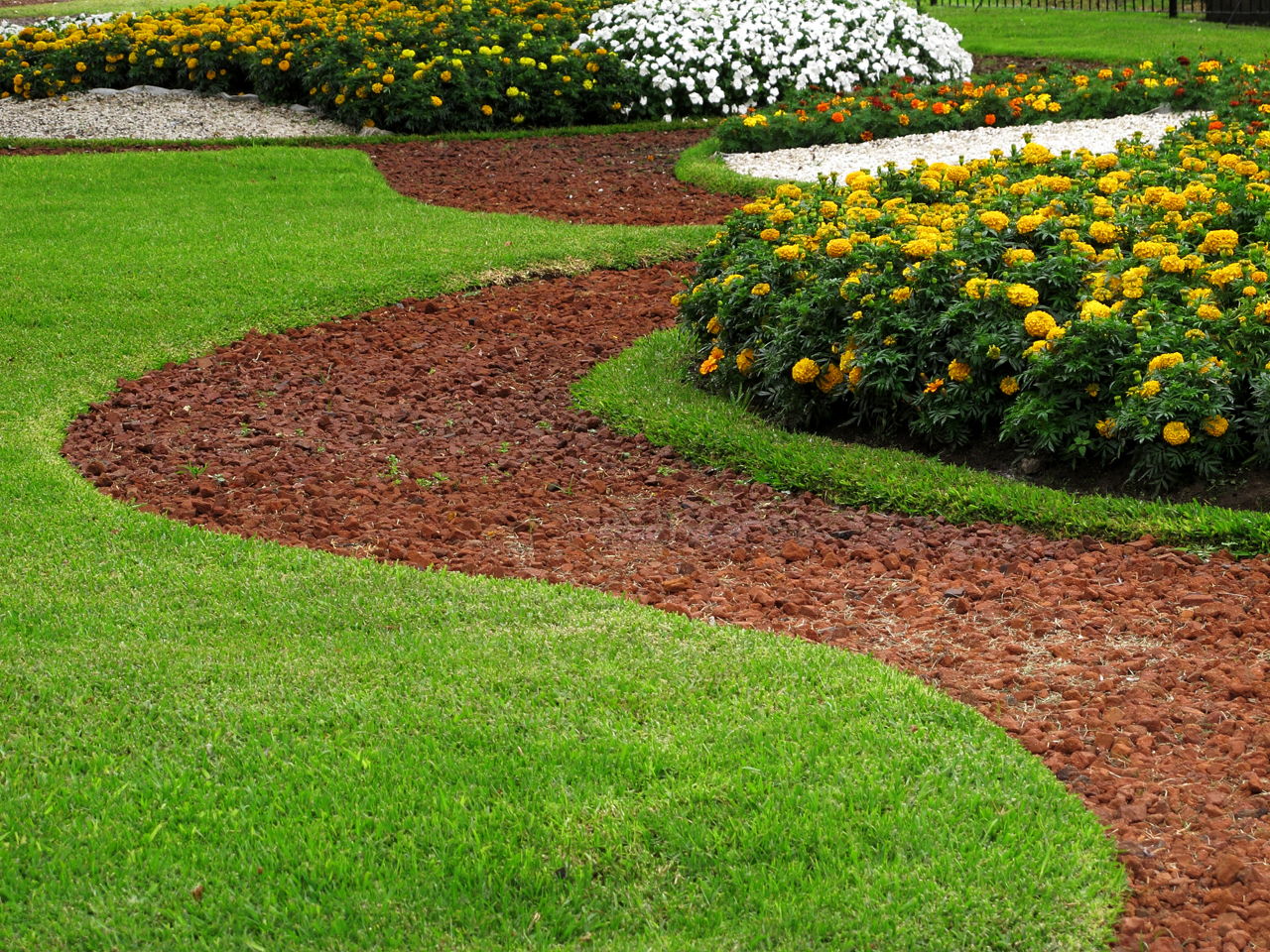 Flower Bed Ideas