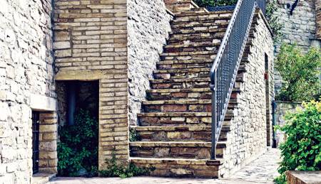 Admirable Outdoor Stair Ideas That are Rustic, Yet Modern