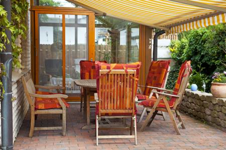 cozy-chairs-on-terrace